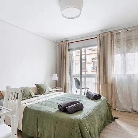 Big At With Terrace شقة